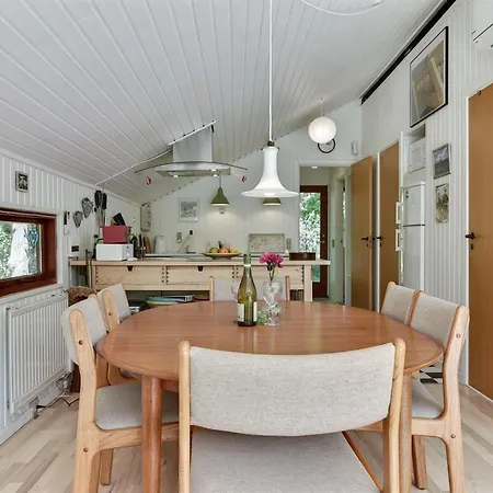 Osa - 150m From The Sea By Interhome Feriehus *